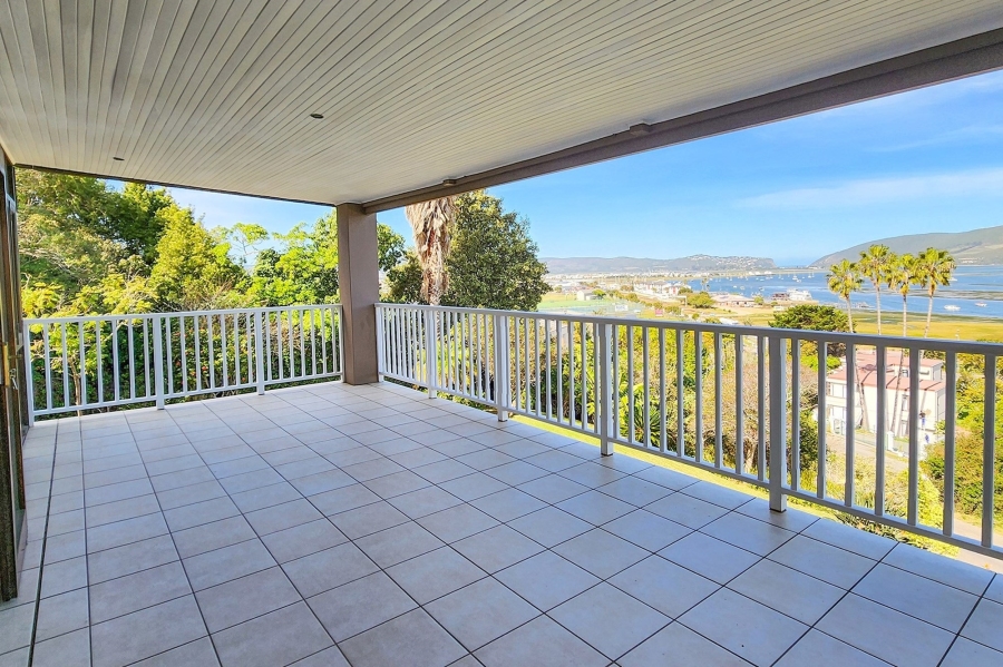 4 Bedroom Property for Sale in Westhill Western Cape